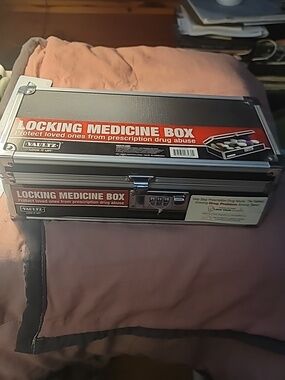 Vaultz Locking Medicine Case - Black & Silver